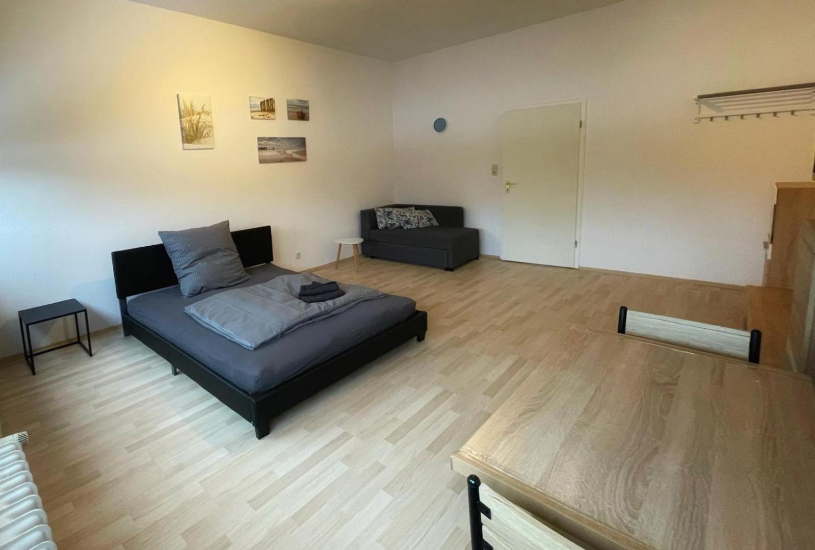 Privatunterkunft Schoene Ferienzimmer In Wilhelmshaven