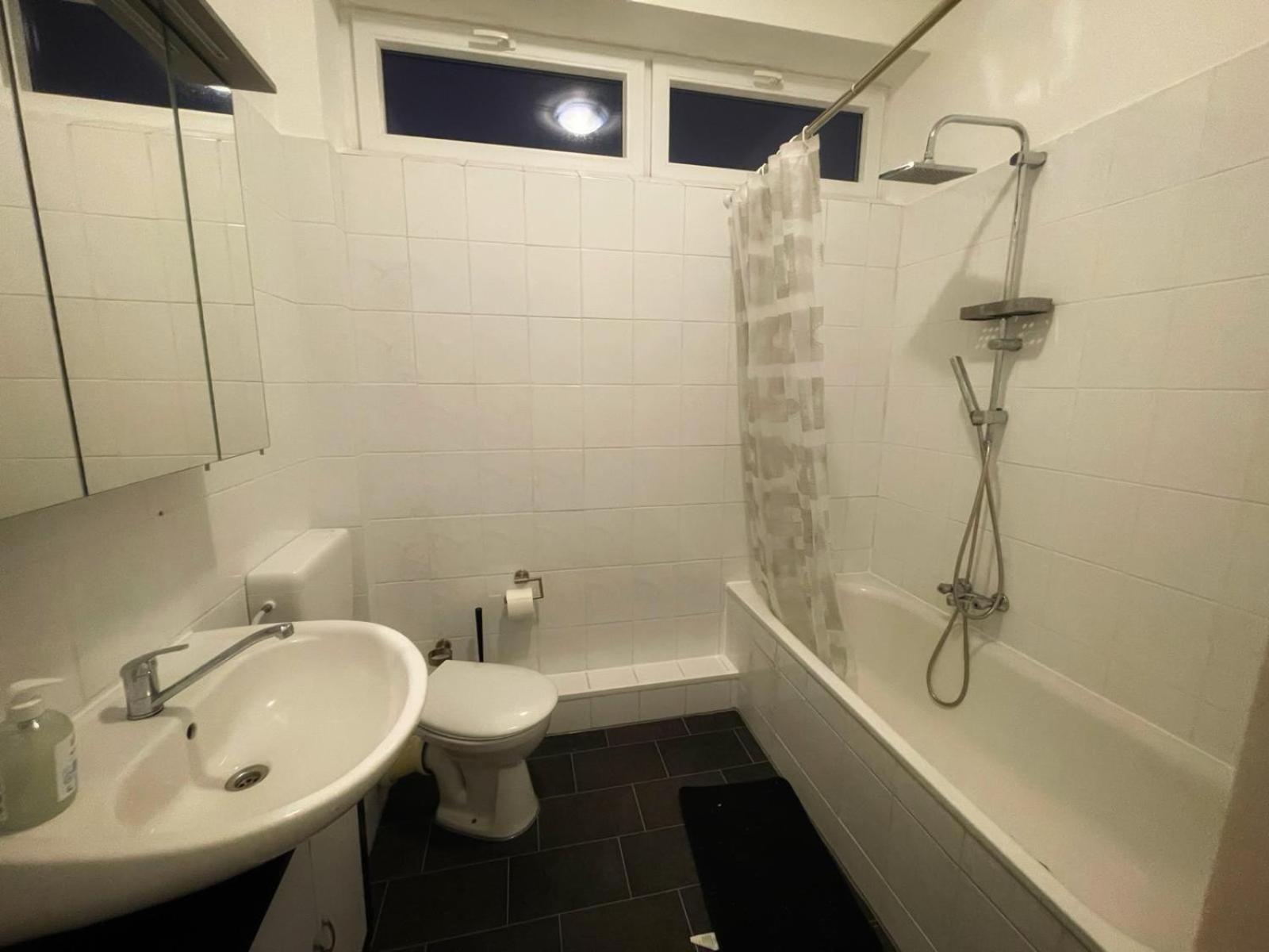 Schoene Ferienzimmer In Privatunterkunft